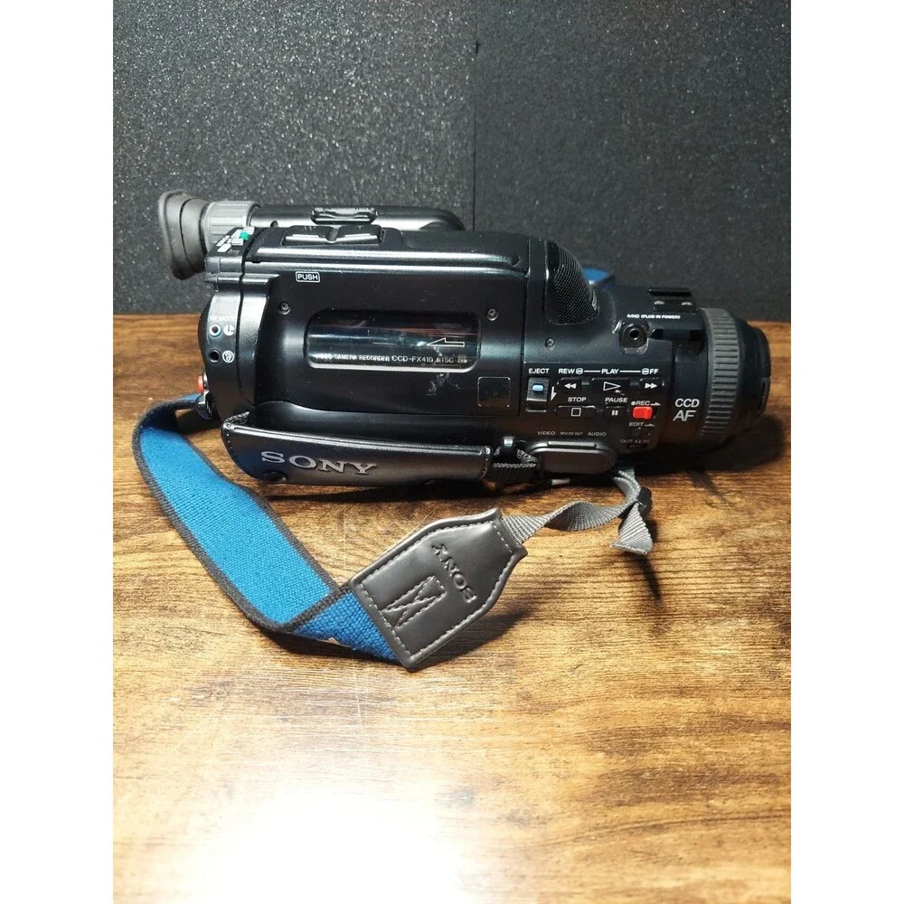 Sony Video 8 Handycam Camera Recorder CCD-FX410 With Extras UNTESTED